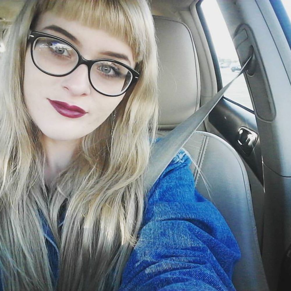 Meet your Posher, Celia